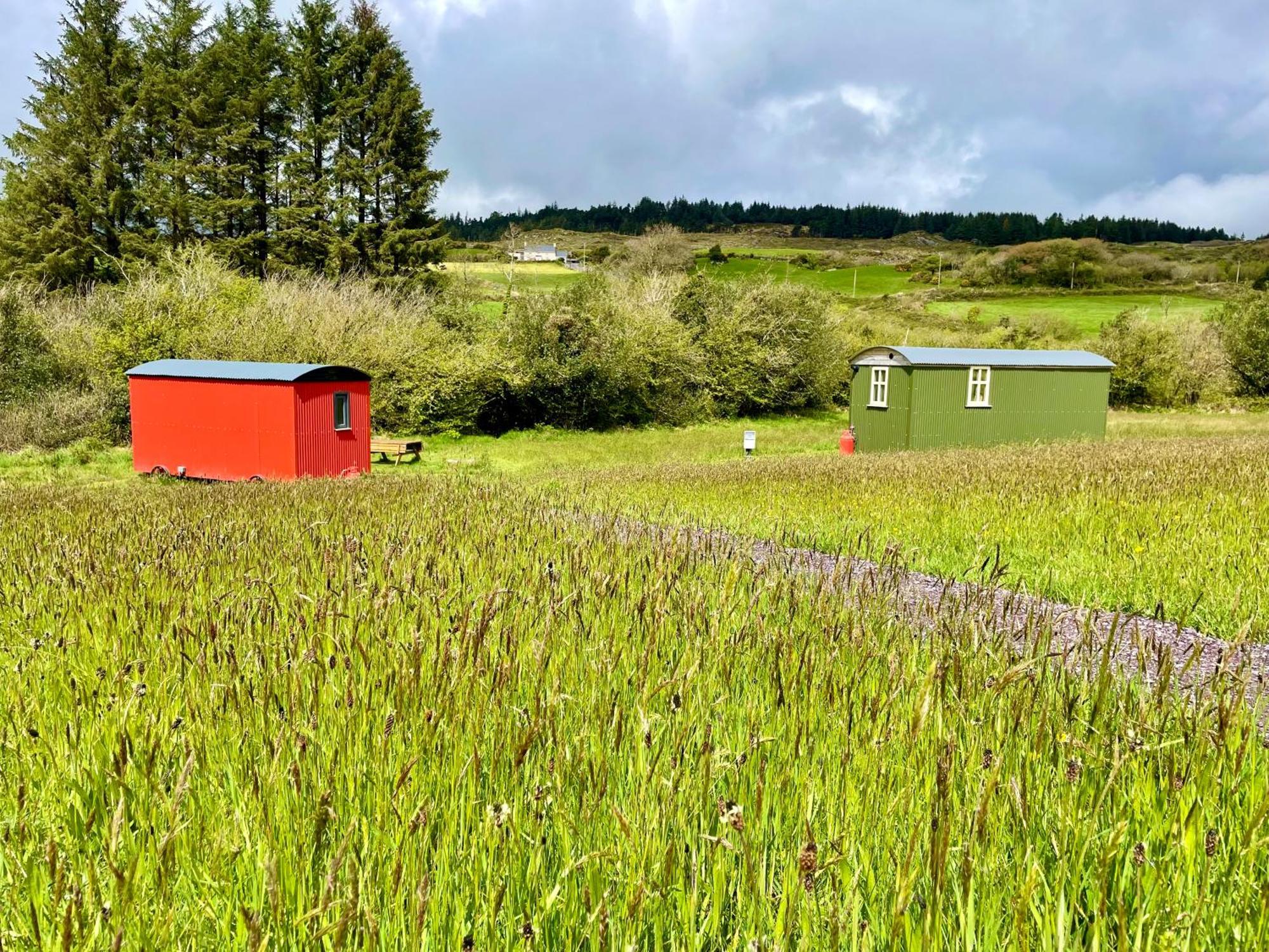 Stepping Stones Glamping Little Red Otel Bantry Dış mekan fotoğraf
